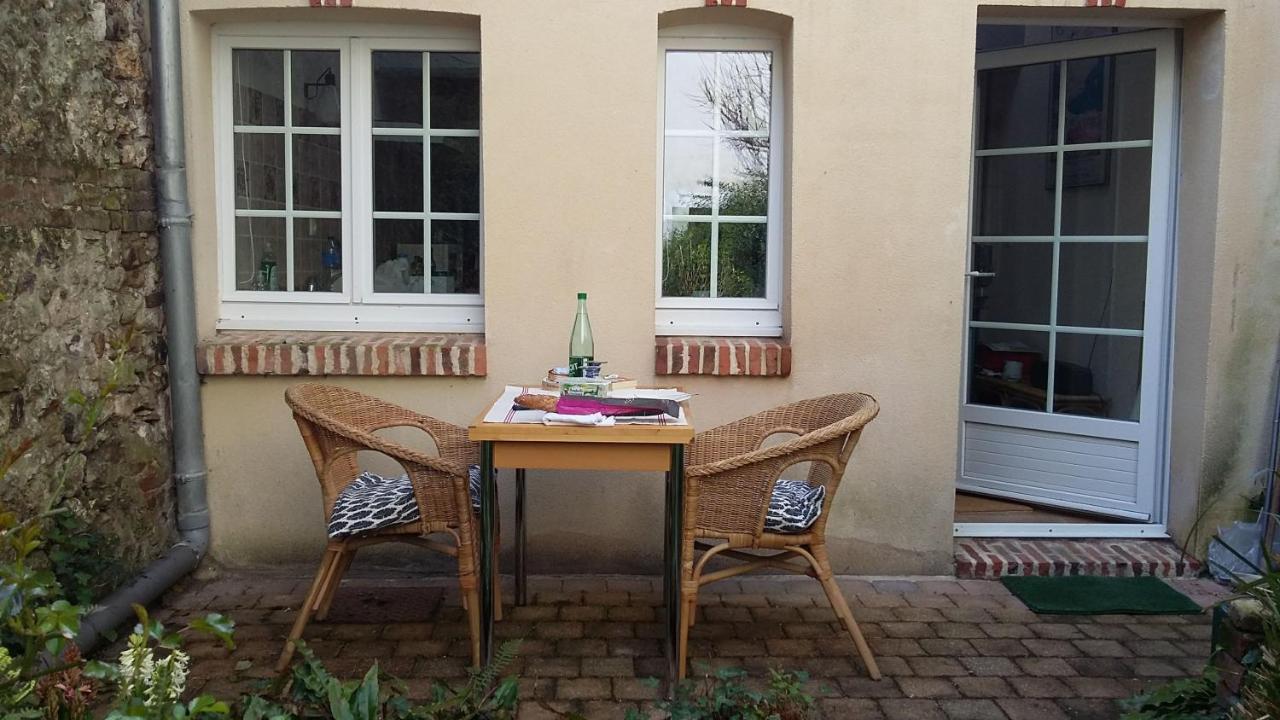 La Cabane Du Petit Matelot Honfleur Exterior foto